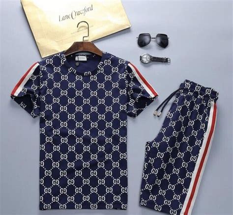 gucci t-shirt and shorts set